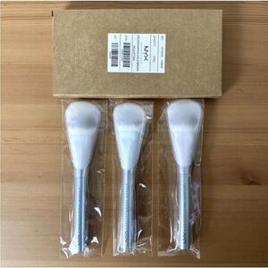 NYX White and Silver Makeup Brush Trio